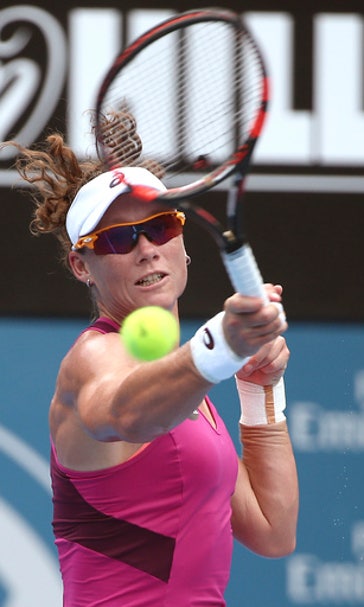 Bouchard wins in Hobart 1st round